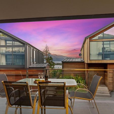 Stunning 2 Bedroom Apartment With Balcony! Queenstown Exterior photo