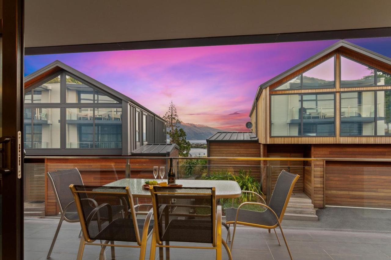 Stunning 2 Bedroom Apartment With Balcony! Queenstown Exterior photo