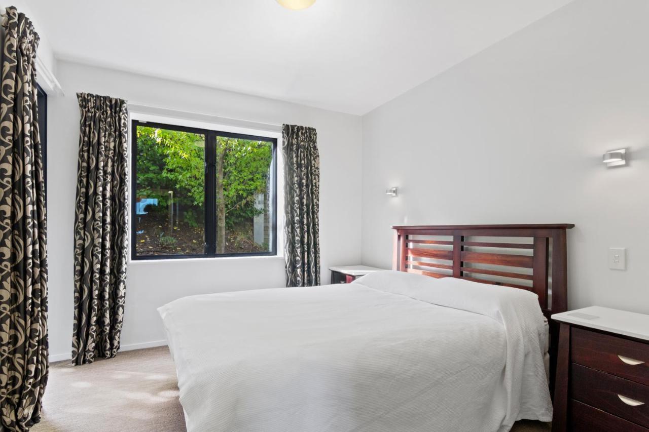 Stunning 2 Bedroom Apartment With Balcony! Queenstown Exterior photo