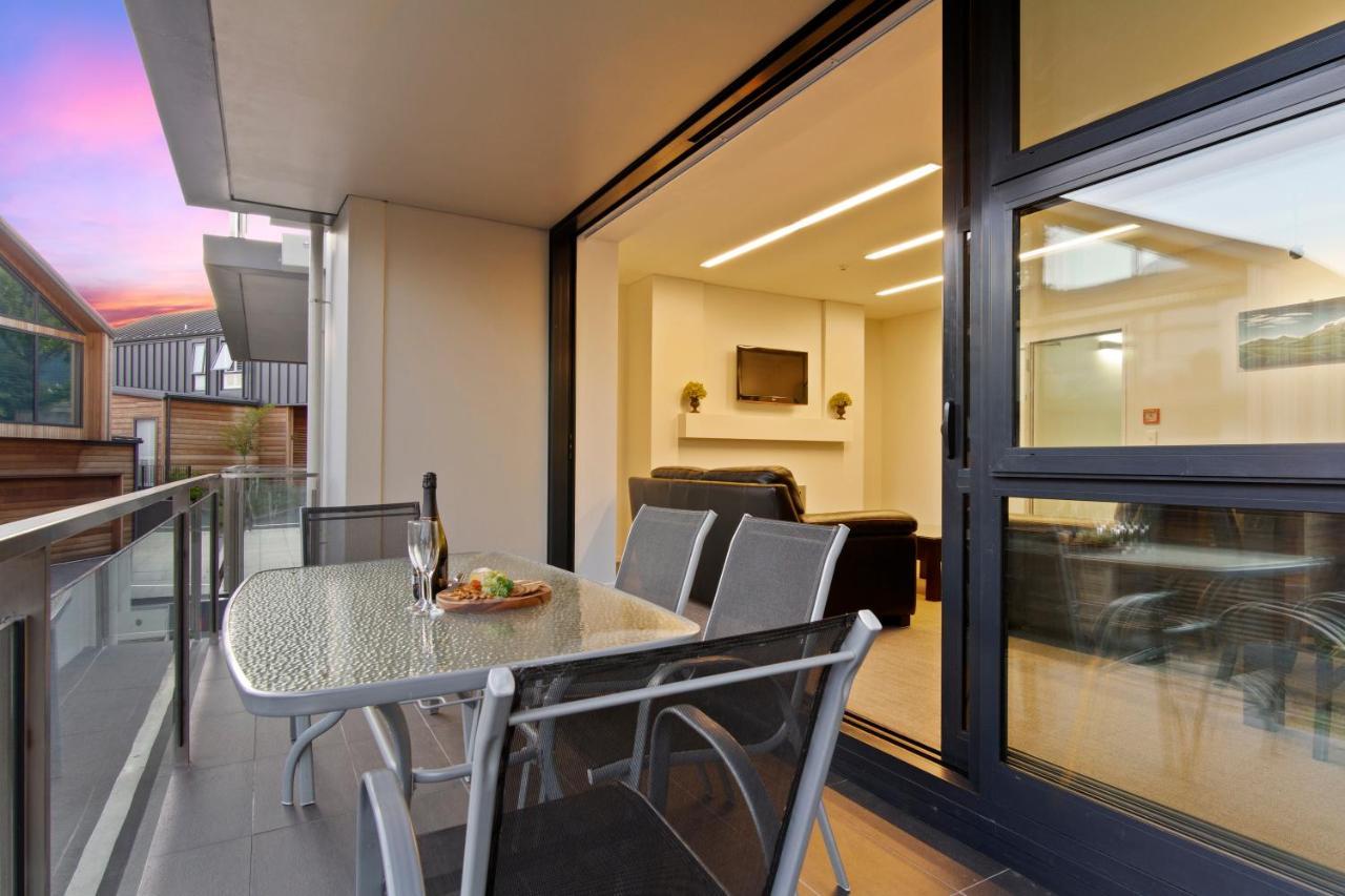 Stunning 2 Bedroom Apartment With Balcony! Queenstown Exterior photo